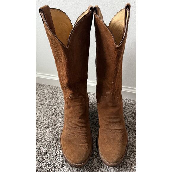 Justin brown suede cowboy boots size 7.5D Read description